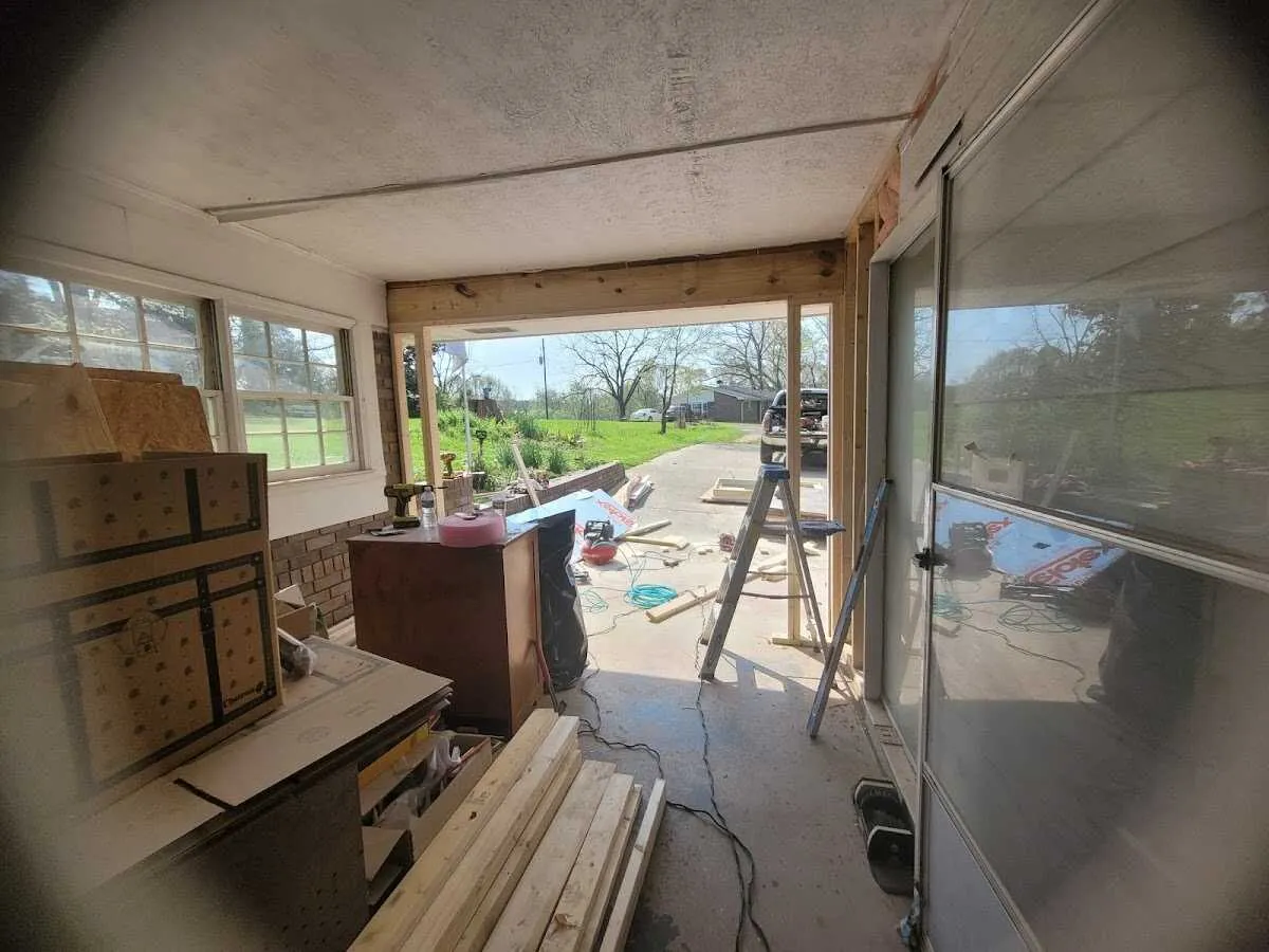 Air movers and dehumidifier for Drying & Dehumidification in Hilliard